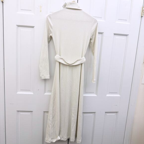 Club Monaco Melissah Knit Dress - Picture 5 of 11